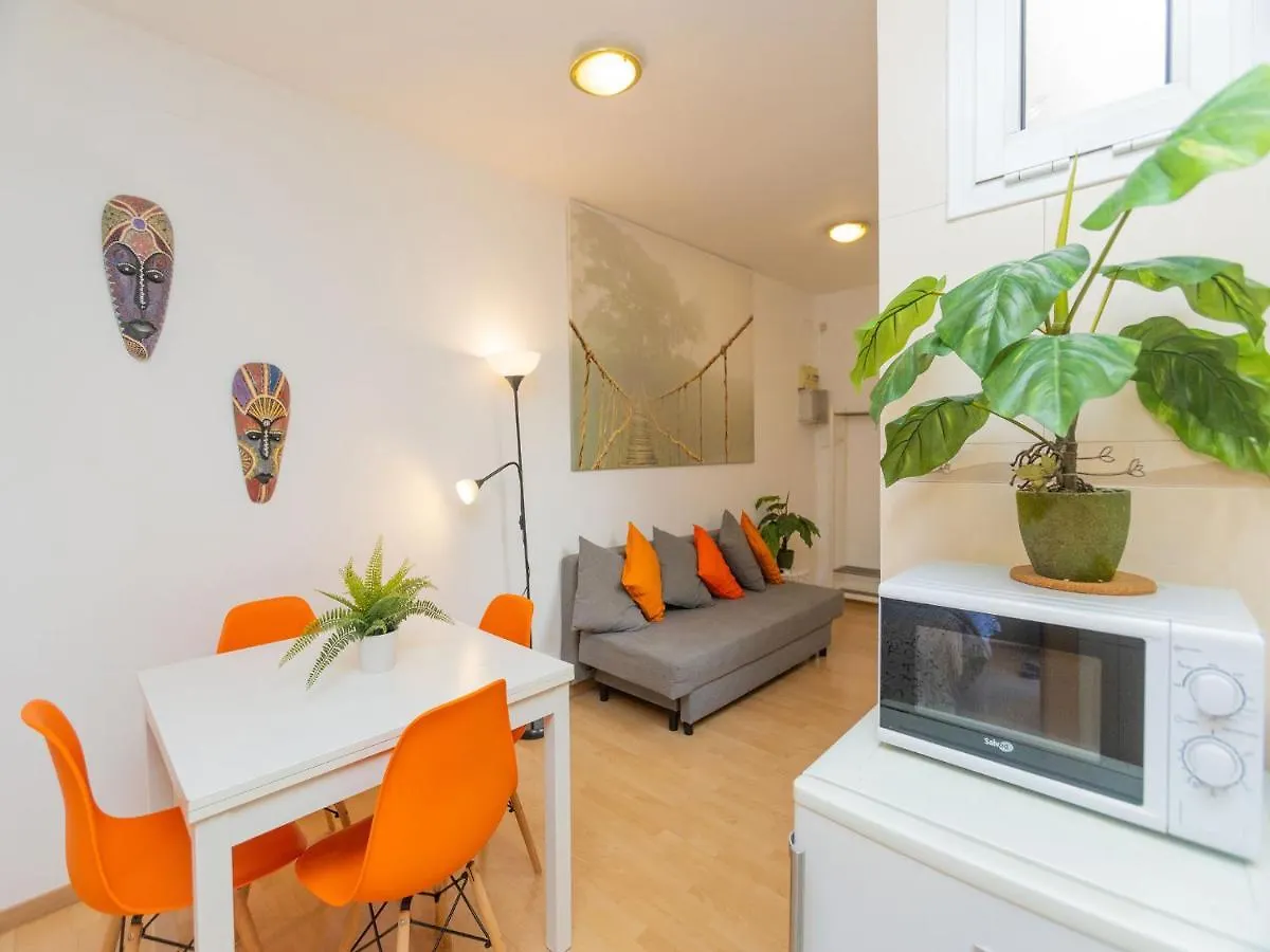 Apartment Eixample Dret Sagrada Familia Barcelona 0*,  Испания